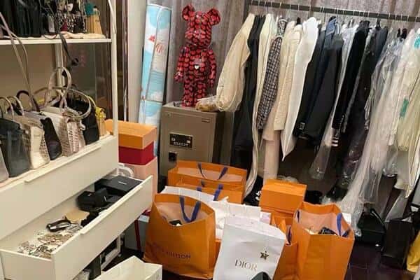 开封市顺河回收一线品牌衣服